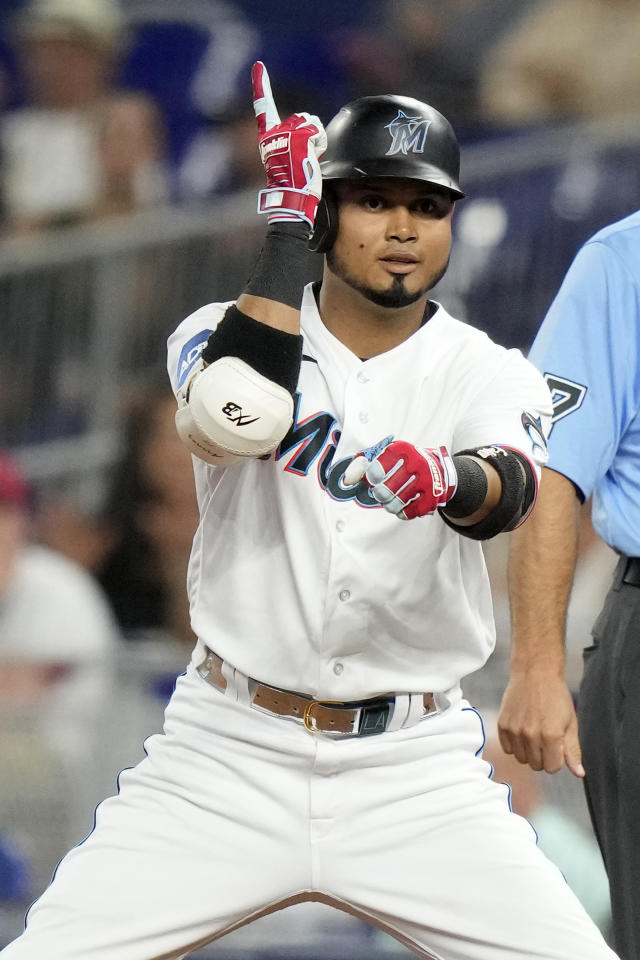 St. Louis, USA. 17th July, 2023. Miami Marlins left fielder Bryan De La  Cruz (14) gestures after hitting a solo home run in the second inning  during a MLB regular season game