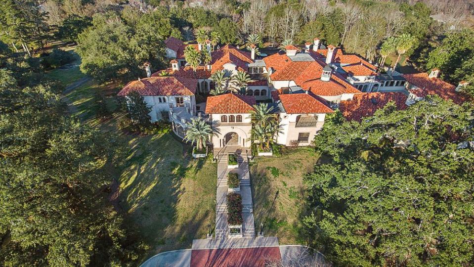 Louisiana — Highland Road, $14 Million