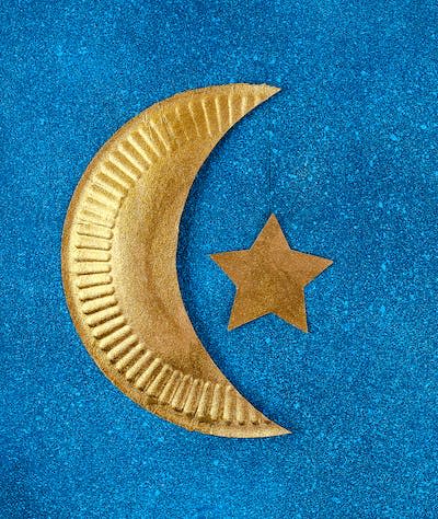 Ramadan decorations can help lift the spirits of Muslim students during the month of fasting. (Shutterstock)