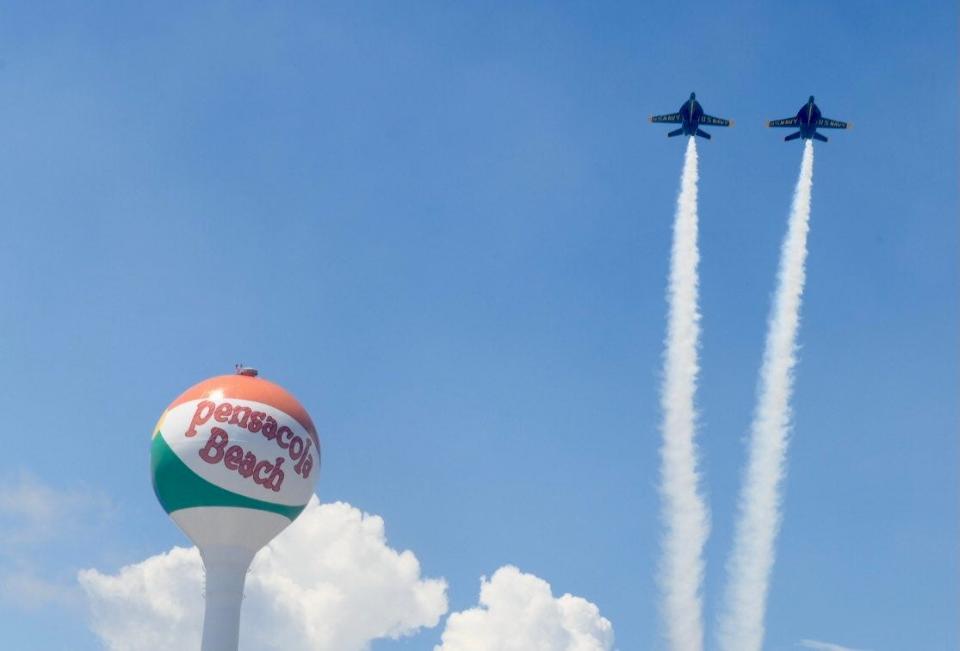 The Blue Angels pull no punches during the dress rehearsal at Pensacola Beach on July 8, 2022.