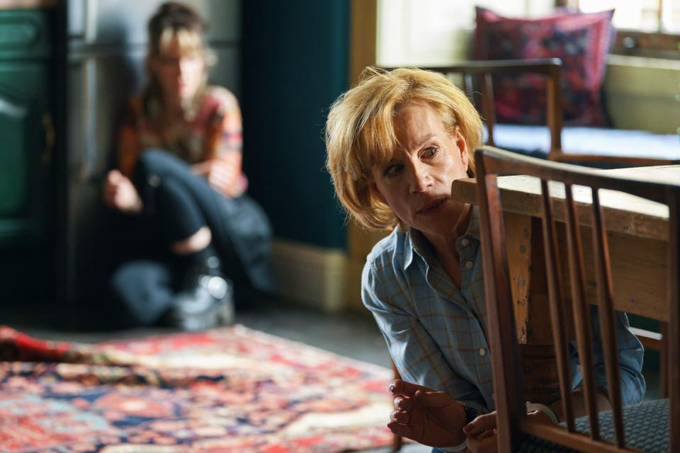 juliet stevenson hiding in wolf