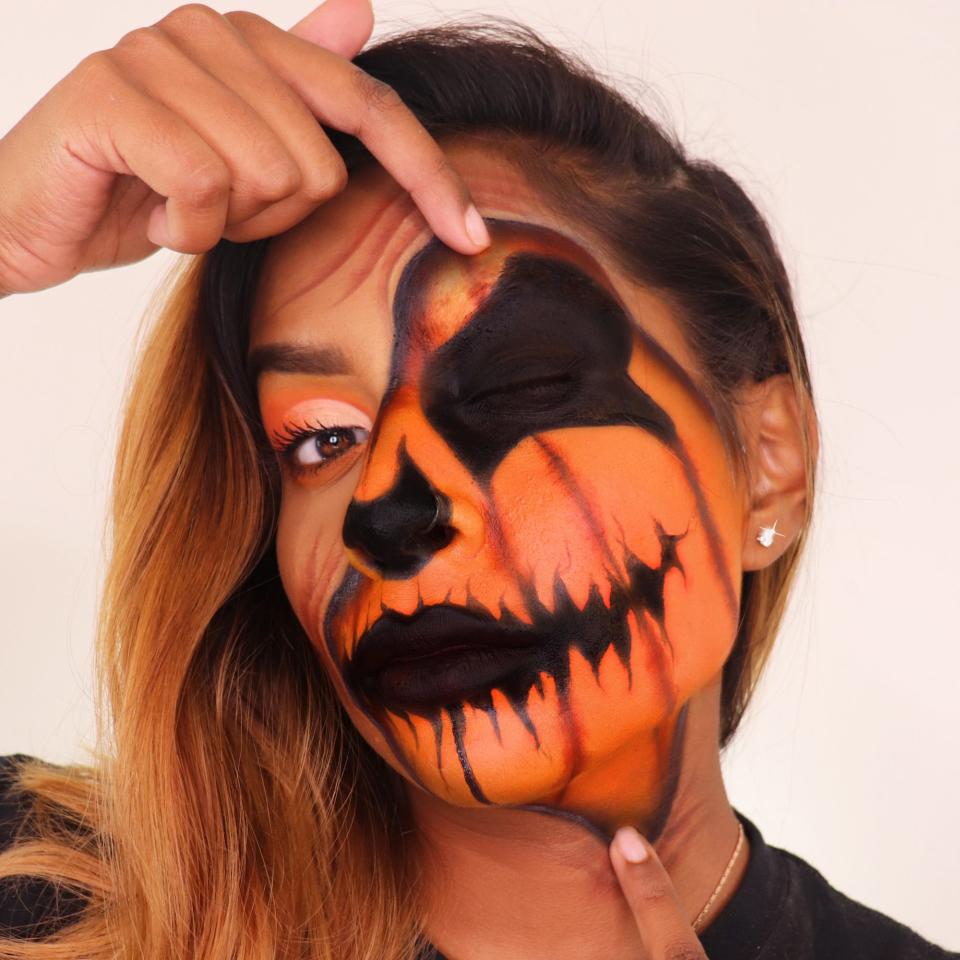 Maleeha Khan pumpkin makeup