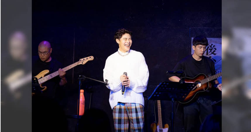 「轉音小王子」葉秉桓在台北舉辦《那些黑夜褪逝後的日子》音樂會。（圖／首符娛樂提供，下同）