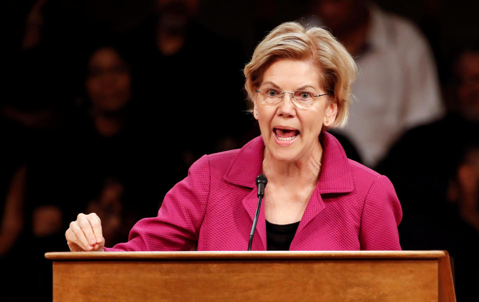 Democratic 2020 U.S. presidential candidate Elizabeth Warren speaks at the Rainbow PUSH broadcast and community forum, in Chicago, Illinois, U.S., June 29, 2019. REUTERS/Kamil Krzaczynski