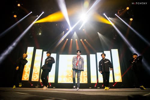 The singer played some games after opening his fan meet with a dance.