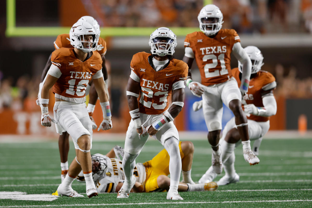 Texas rückte auf den dritten Platz vor und Alabama fiel zum ersten Mal seit 2015 aus den Top 10 heraus