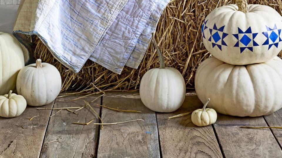 halloween activities pumpkin painting