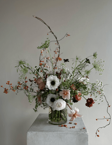 <p>Photo and Florals by Rikki Marcone of <a href="https://www.rikkimarcone.com/" data-component="link" data-source="inlineLink" data-type="externalLink" data-ordinal="1" rel="nofollow">Rikki Marcone Floral & Event Design</a></p>