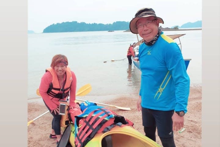 Josephine Puah Geok Tin, 57, (left) and Tan Eng Soon, 62. (PHOTO: Louis Pang/Instagram)