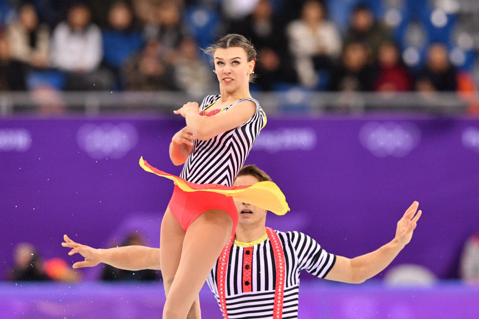 <p>Czech Republic’s Anna Duskova and Czech Republic’s Martin Bidar compete in the pair skating free skating of the figure skating event during the Pyeongchang 2018 Winter Olympic Games at the Gangneung Ice Arena in Gangneung on February 15, 2018. / AFP PHOTO / Mladen ANTONOV </p>