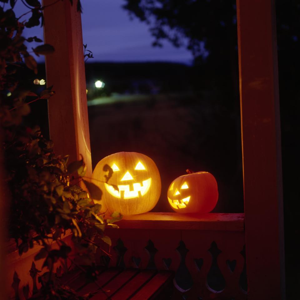 A teacher is being investigated by her Iowa school district for wearing blackface at a Halloween party. (Photo: Getty Images)