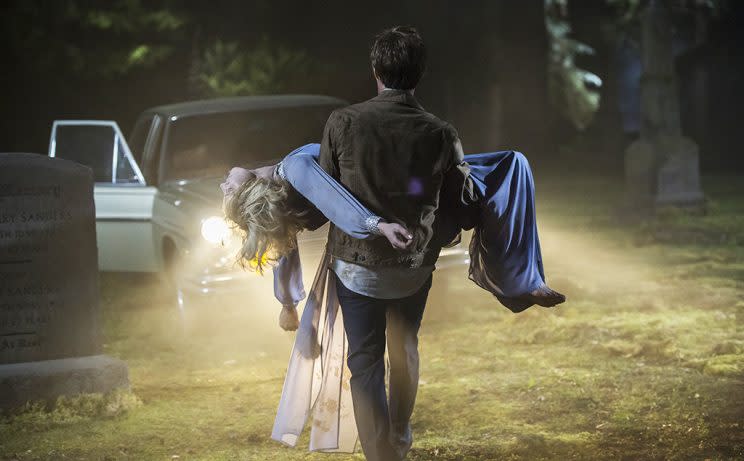 Norman carries Norma’s body from her grave (Credit: A&E)