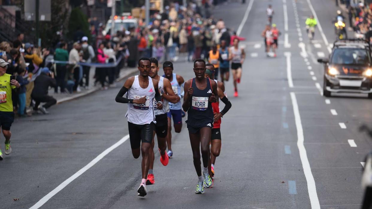 the leaders at the 2023 nyc marathon