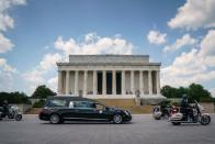 <p>The procession then paused at the Lincoln Memorial Lewis. </p>