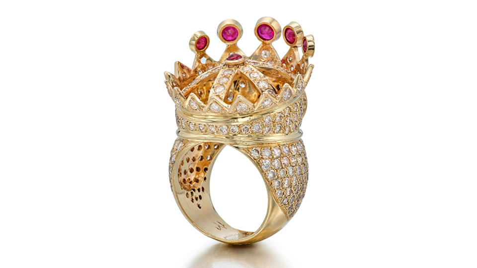 The backside of Tupac's jewel-encrusted ring with a crown.