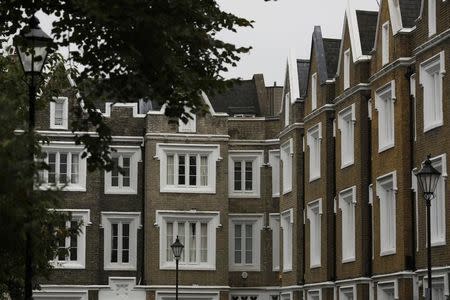 Residential homes are seen in Lonsdale Square in the London borough of Islington, Britain September 20, 2015. REUTERS/Luke MacGregor