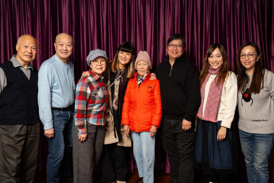 Francis Li Yum-kwok, Elderly Service Director of The Neighbourhood Advice-Action Council (3rd from the right), says that the oral history initiative has given him a deeper understanding of the stories of residents in this community and helped to strengthen the emotional bonds between them.