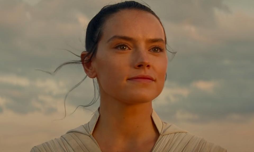 Rey gives herself the last name Skywalker