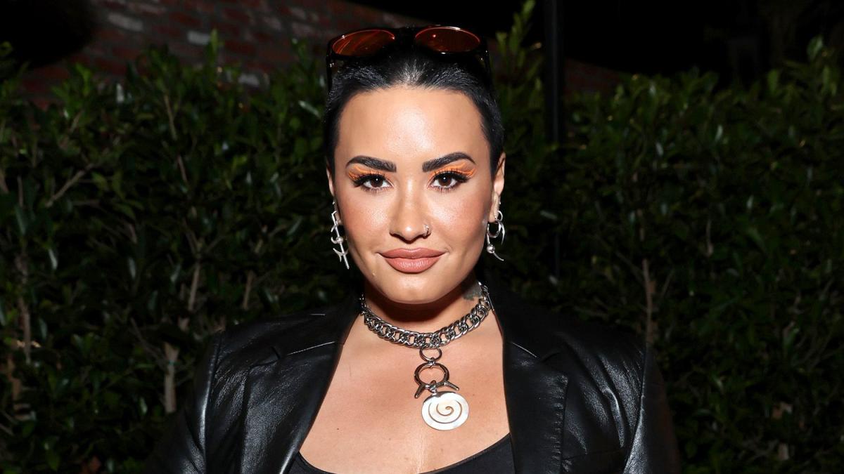 Demi Lovato declares she is 'Unbreakable' after working up a sweat at the  gym