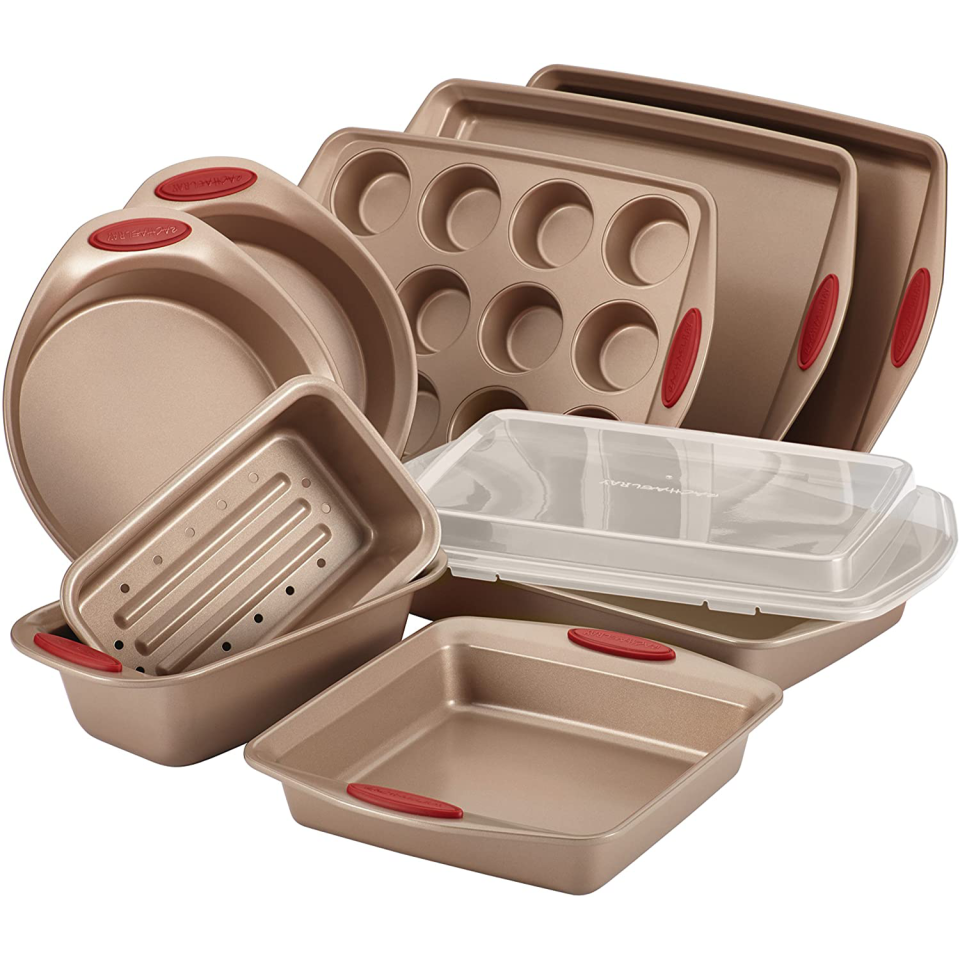 Best Overall: Rachael Ray Cucina Nonstick Bakeware Set