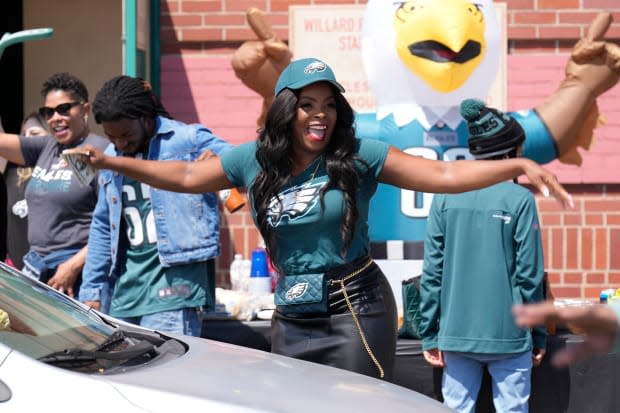 Principal Ava (Janelle James) is an Eagles fan.<p>Photo: Scott Everett White/Courtesy of ABC</p>