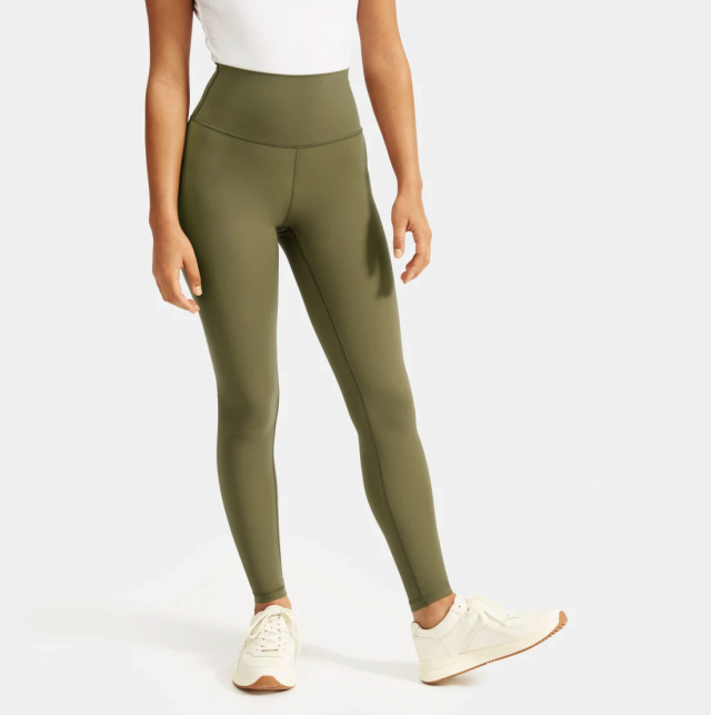 The Perform Legging® Pine – Everlane