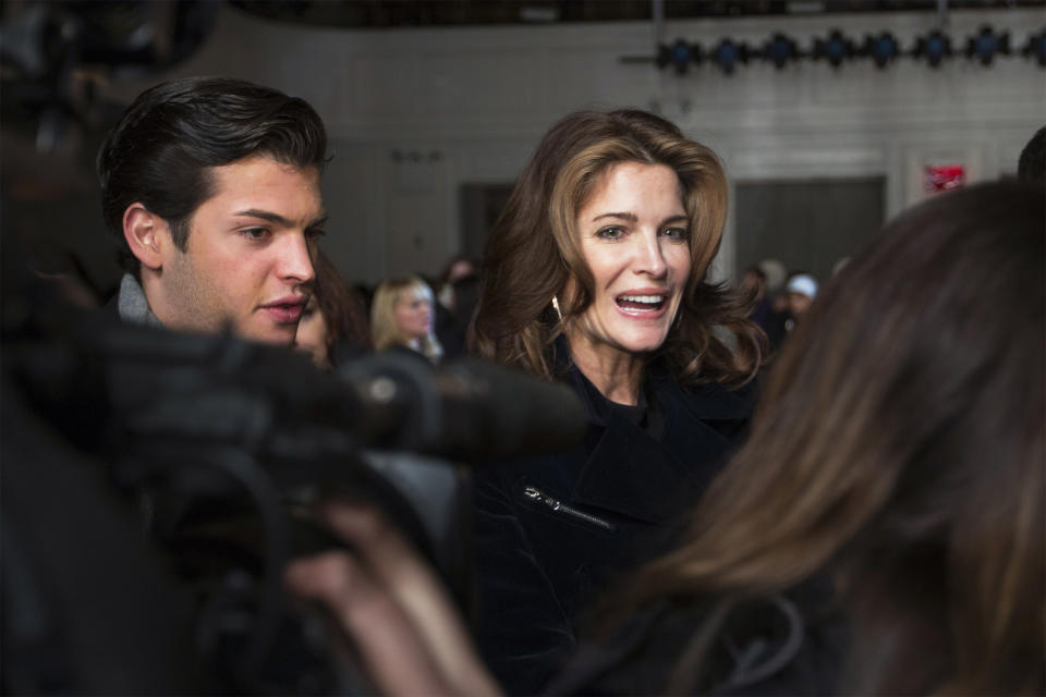 Model Stephanie Seymour is seen before the Jason Wu Autumn/Winter 2013 collection show during New York Fashion Week February 8, 2013. REUTERS/Lucas Jackson (UNITED STATES - Tags: FASHION ENTERTAINMENT SOCIETY) - RTR3DIJ2