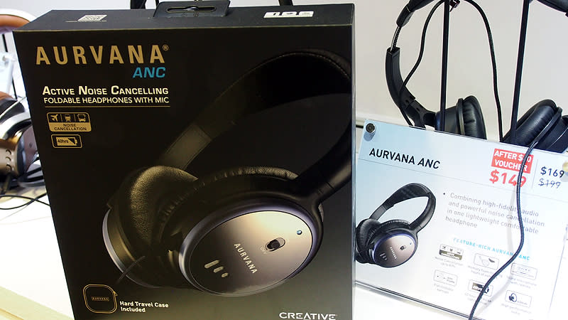 Creative’s Aurvana ANC headphones are exactly its namesake – active noise cancelling audio cans with 40mm drivers. It has foldable earcups made of memory foam, making it ideal for long-distance travel. The headphones are going for S$169 (U.P. S$199), with an additional S$20 discount if you’re lucky enough to nah a Creative voucher, somehow. at Suntec Level 6, Booth 6141. 