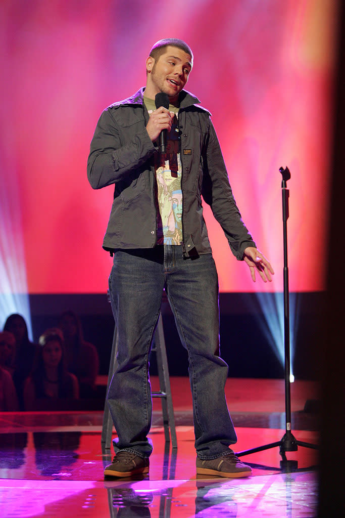 Chris Richardson performs in front of the judges on the 6th season of American Idol.