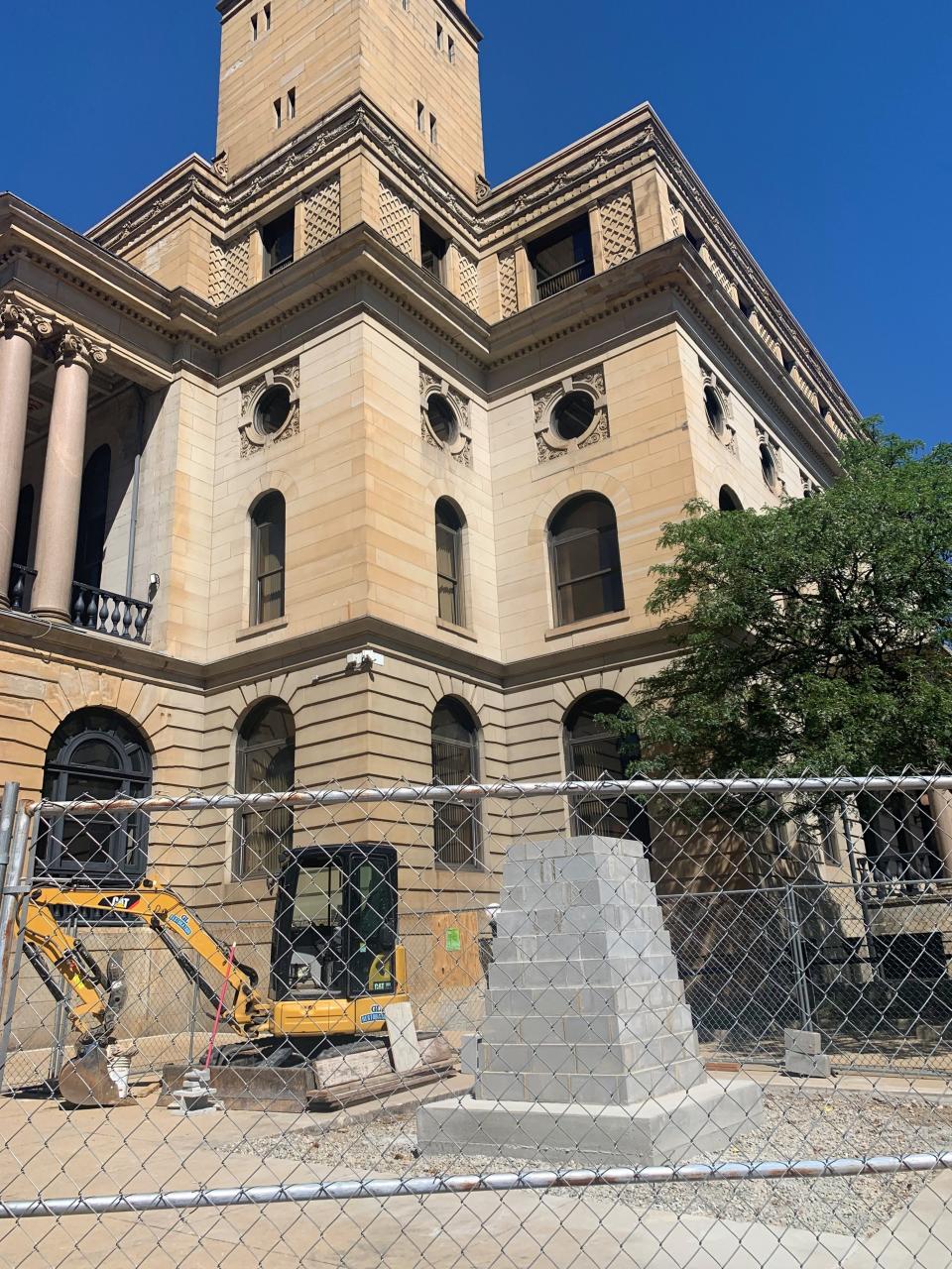 A pedestal is being installed outside the Stark County Courthouse that will hold a bronze statue of President William McKinley. The Timken Foundation of Canton, which purchased and relocated the statue from California, and the Stark County commissioners, who own the courthouse property, plan to unveil the statue at 11:30 a.m. on Oct. 21.