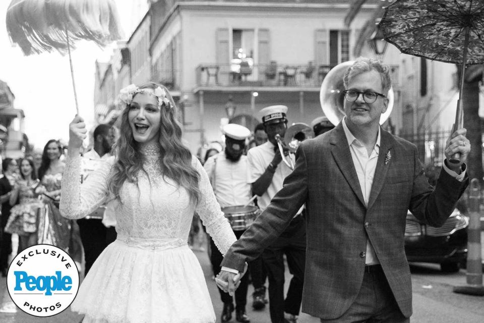 <p>SOPHIE LIN BERARD |<a href="https://www.instagram.com/sberardweddings/">@SBERARDWEDDINGS </a></p> Christina Hendricks marries George Bianchini in New Orleans on April 20