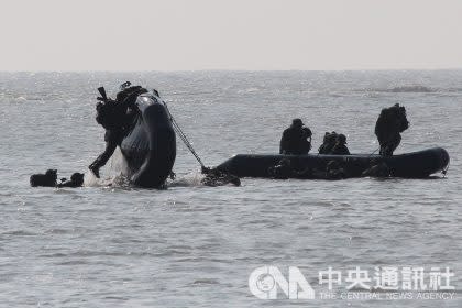 海龍蛙兵海上操練（中央社／資料照片）