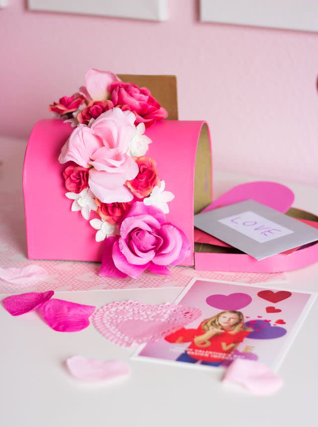 DIY Floral Valentine's Day Mailbox