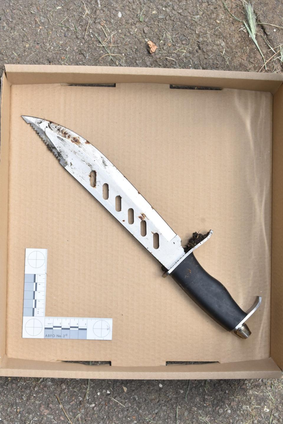 One of the knives used in the attack (Metropolitan Police/PA)