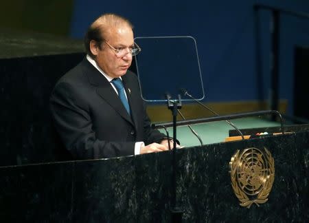 Prime Minister Nawaz Sharif of Pakistan addresses the United Nations General Assembly in the Manhattan borough of New York, U.S., September 21, 2016. REUTERS/Carlo Allegri