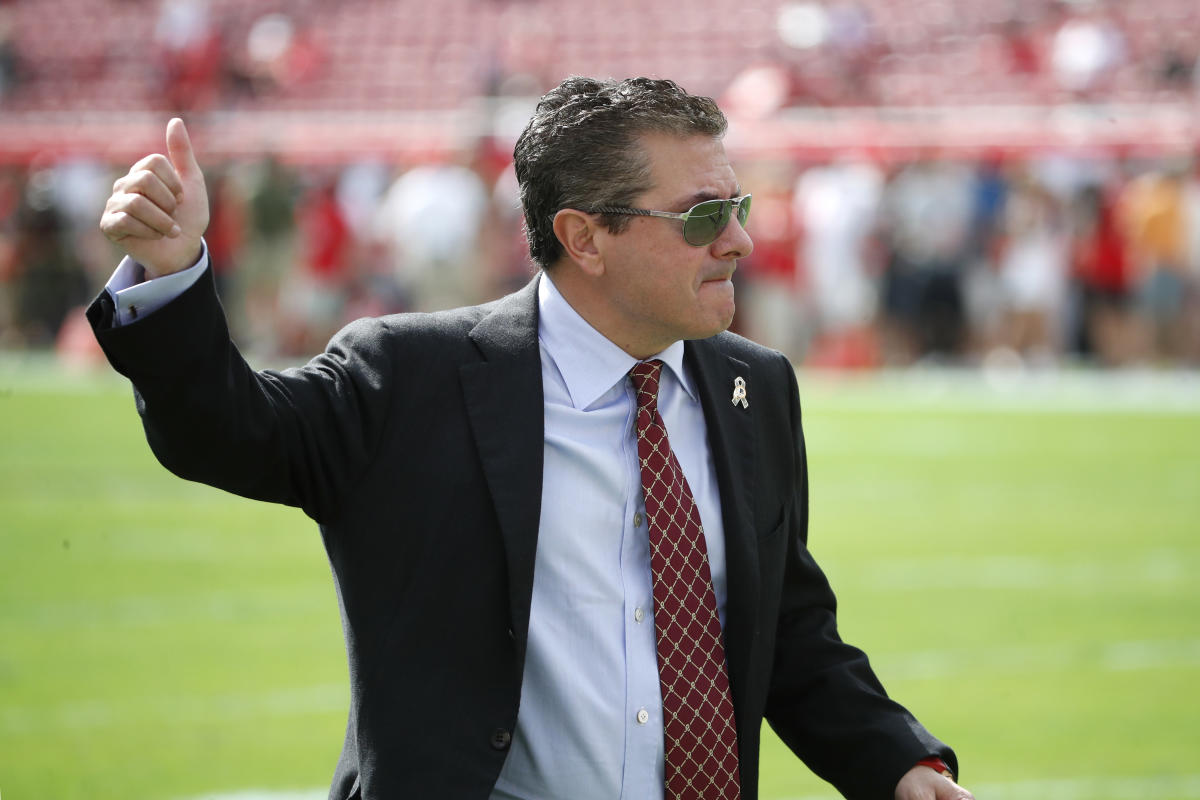 Dan Snyder Enters Agreement for $6 Billion Sale of Washington Commanders to  Josh Harris - WSJ