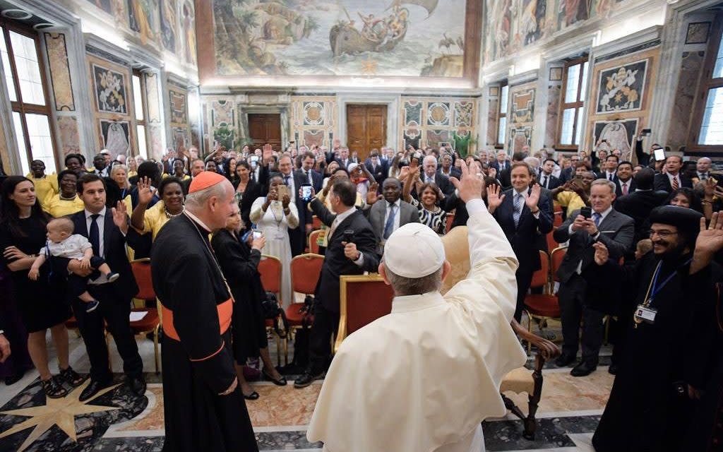 Sean Spicer, right, attends an audience with Pope Francis - Facebook Vatican Radio