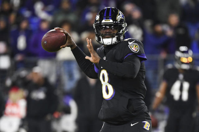 Ravens' Lamar Jackson inexplicably snubbed from top-10 QB list by NFL peers