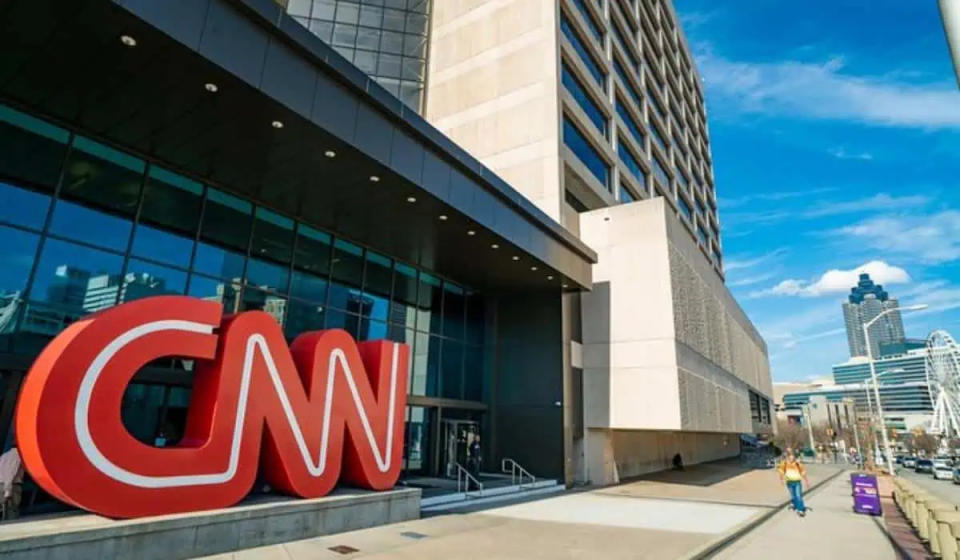 Fachada de la sede de CNN en Estados Unidos. Foto: cortesía Viator.