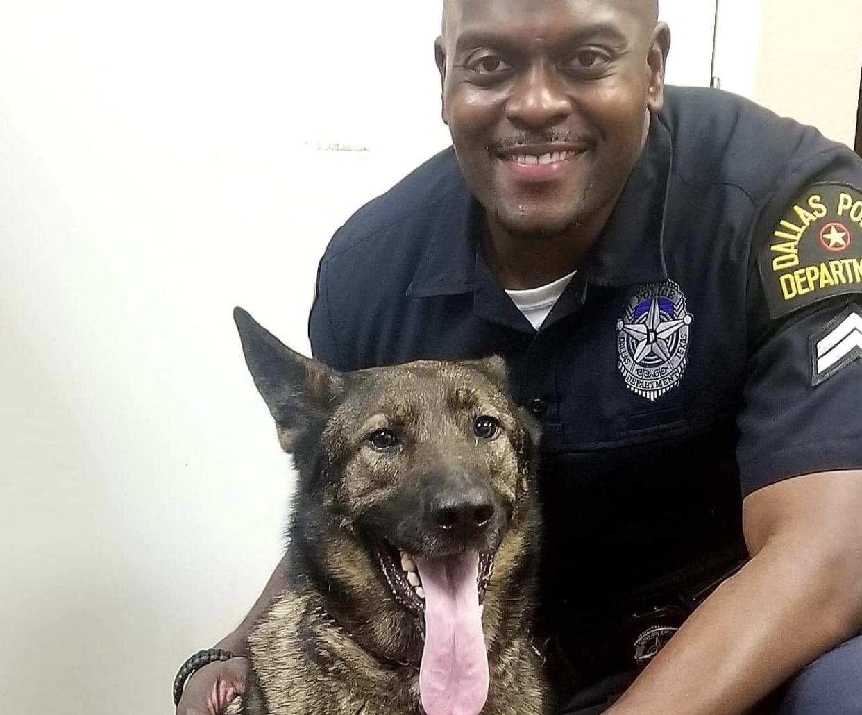 Dallas officer Andre Cloyd and his companion, Zigi, caused quite a stir on social media when their selfie went viral. (Photo: Andre Cloyd)