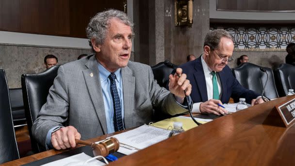 PHOTO: Sen. Sherrod Brown, chairman of the Senate Banking Committee, and Sen. Pat Toomey, lead a hearing on cryptocurrency and the collapse of the FTX crypto exhange and its founder Sam Bankman-Fried, at the Capitol in Washington, D.C., Dec. 14, 2022. (J. Scott Applewhite/AP)