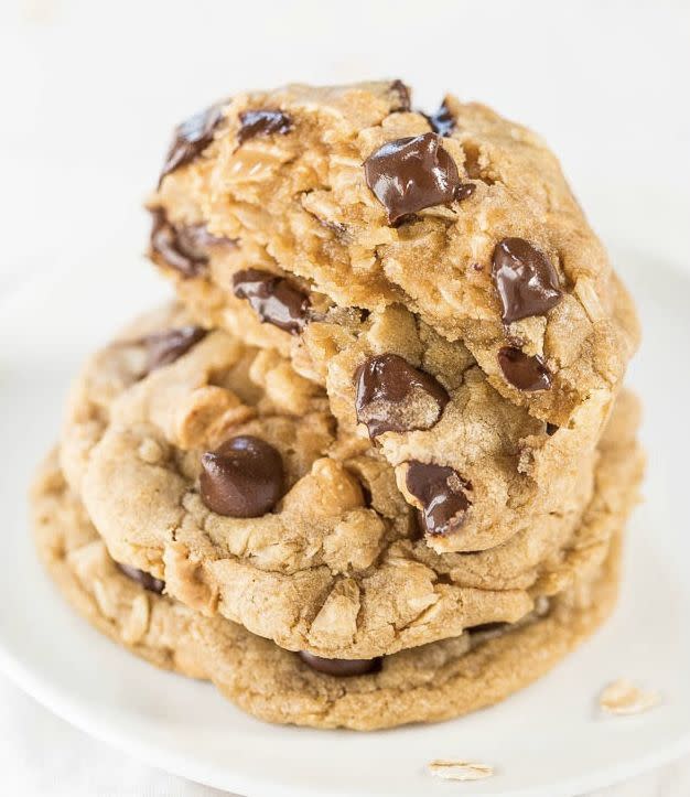 <strong>Get the <a href="http://www.averiecooks.com/2015/03/soft-and-chewy-peanut-butter-oatmeal-chocolate-chip-cookies.html" target="_blank">Soft and Chewy Peanut Butter Oatmeal Chocolate Chip Cookies recipe</a> from Averie Cooks</strong>