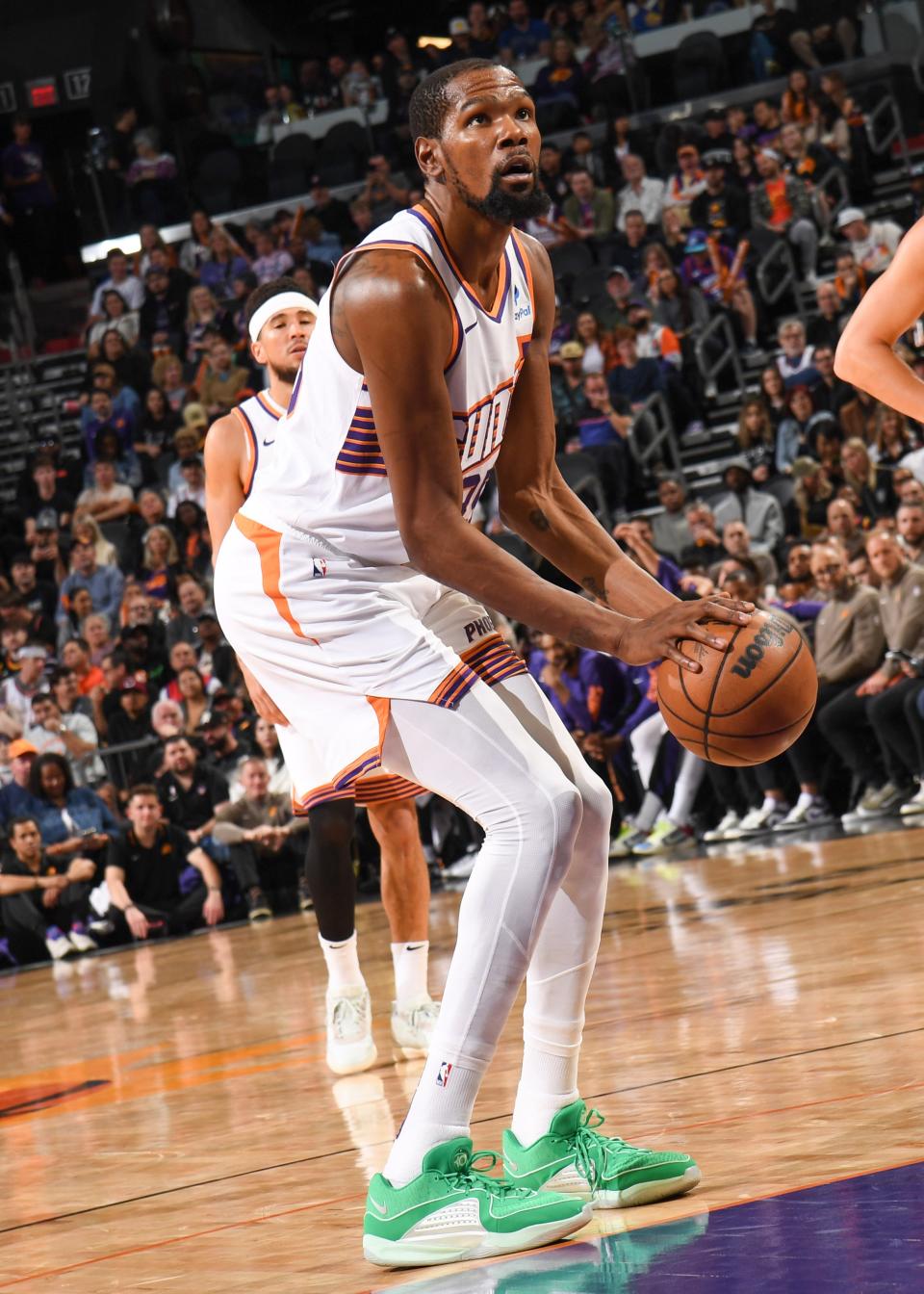 SAN FRANCISCO, CA - NOVEMBER 22:  Kevin Durant #35 of the Phoenix Suns shoots a free throw during the game  on November 22, 2023 at Chase Center in San Francisco, California. NOTE TO USER: User expressly acknowledges and agrees that, by downloading and or using this photograph, user is consenting to the terms and conditions of Getty Images License Agreement. Mandatory Copyright Notice: Copyright 2023 NBAE (Photo by Noah Graham/NBAE via Getty Images)