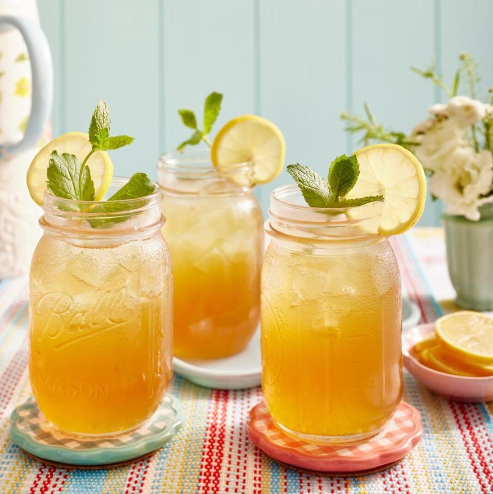 brunch cocktails spiked arnold palmer