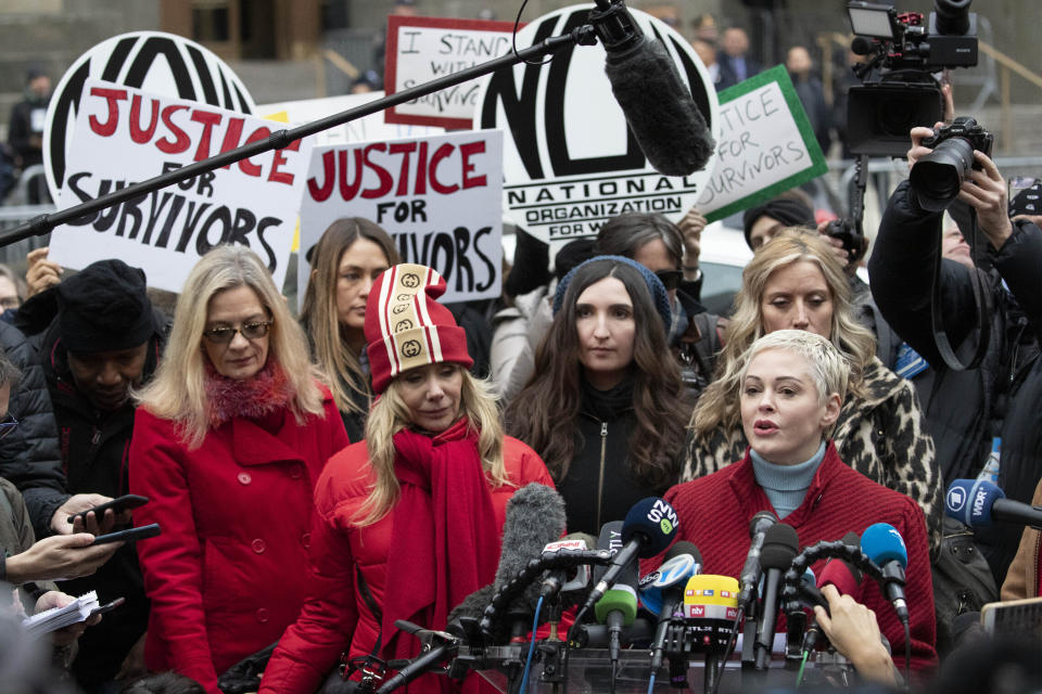 Actor Rose McGowan speaks at a news conference outside a Manhattan courthouse after the arrival of Harvey Weinstein, Jan. 6, 2020, in New York. Weinstein is on trial on charges of rape and sexual assault, more than two years after a torrent of women began accusing him of misconduct. (Photo: ASSOCIATED PRESS)