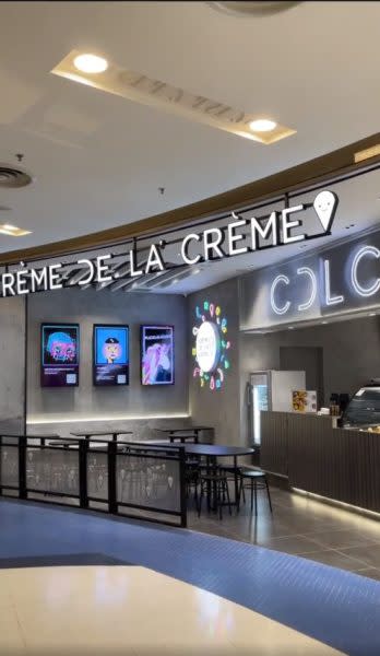 Crème De La Crème - Storefront 