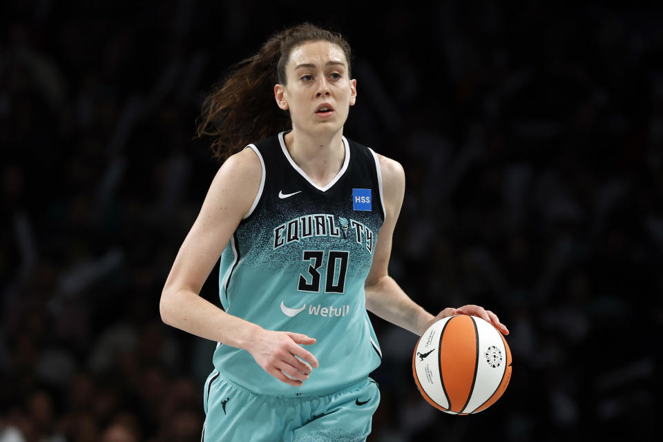 NEW YORK, NEW YORK - SEPTEMBER 26: Breanna Stewart #30 of the New York Liberty dribbles during the second half against the Connecticut Sun during Game Two of the 2023 WNBA Playoffs semifinals at Barclays Center on September 26, 2023 in the Brooklyn borough of New York City. The Liberty won 84-77. NOTE TO USER: User expressly acknowledges and agrees that, by downloading and or using this photograph, User is consenting to the terms and conditions of the Getty Images License Agreement. (Photo by Sarah Stier/Getty Images)