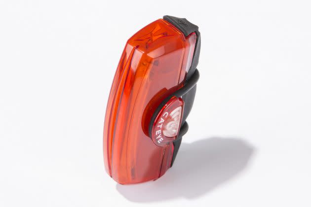 Image shows Cateye Rapid X3 rear light.