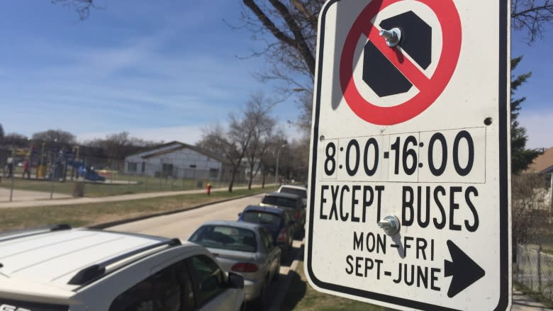 280 Winnipeg drivers dinged in first week of no-parking-zone crackdown