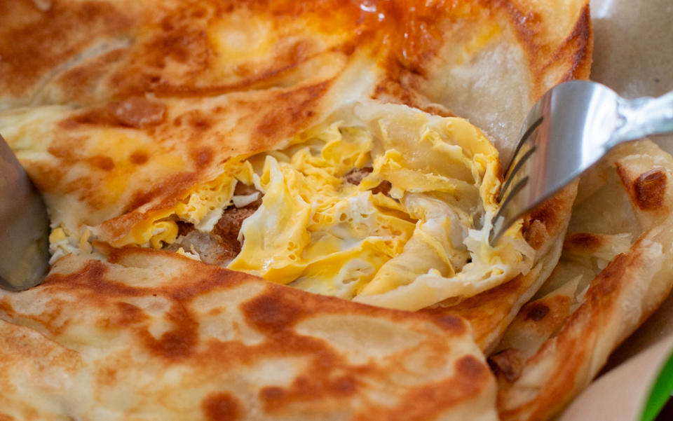 rahmath cheese prata - egg prata